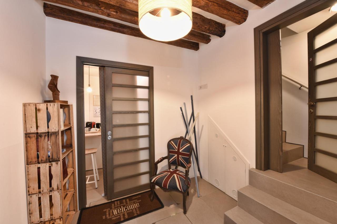 Lively Castello Comfort Room Private Bath & Privacy Veneza Exterior foto